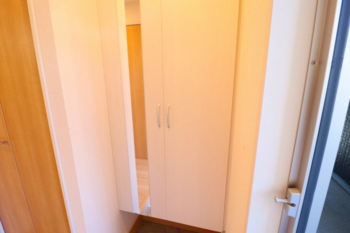 玄関　シューズボックスです