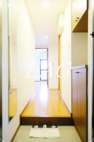 玄関　玄関です。