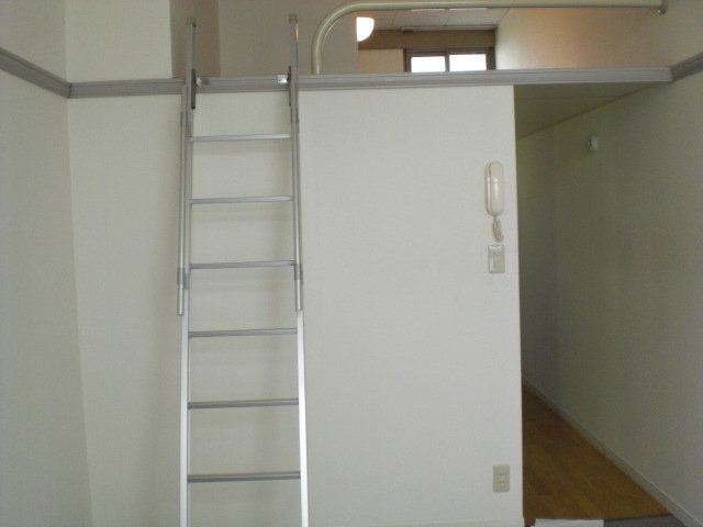 その他設備　使い方自由なロフト付き。