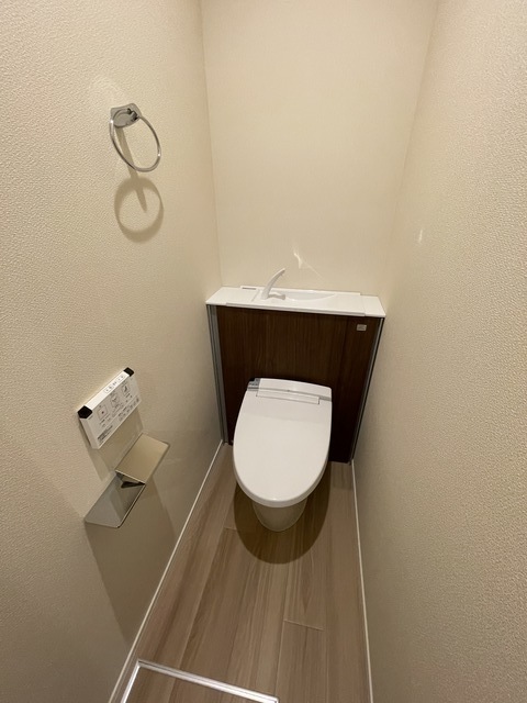 トイレ　★シャワートイレ★