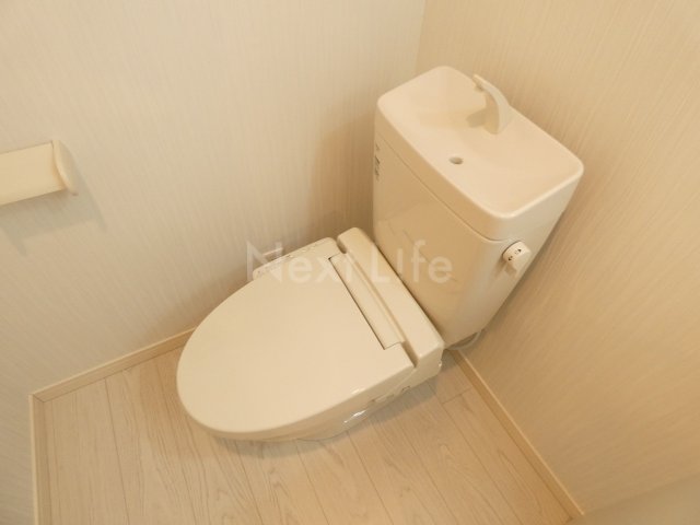 トイレ　エスセンタービルド3