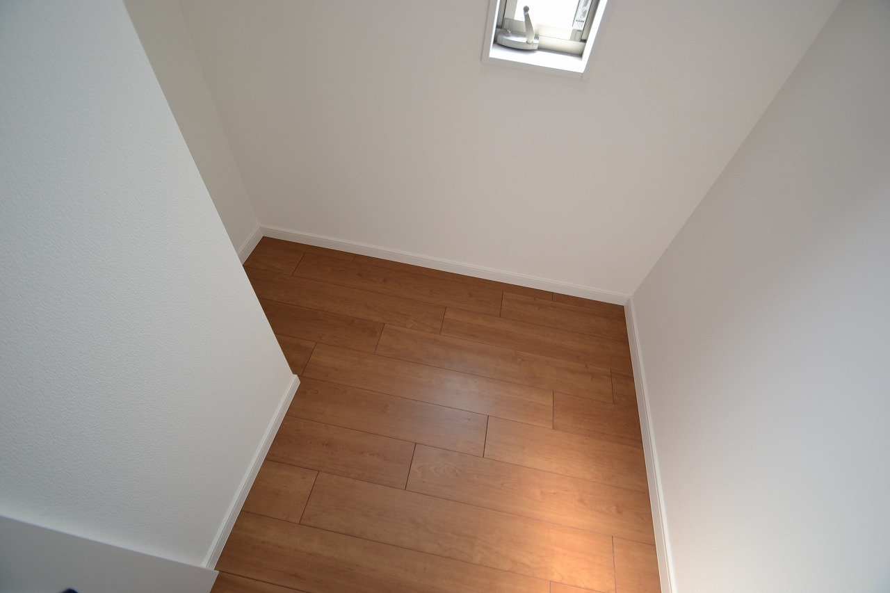 収納　ウォークインクローゼットでたっぷり収納できます！