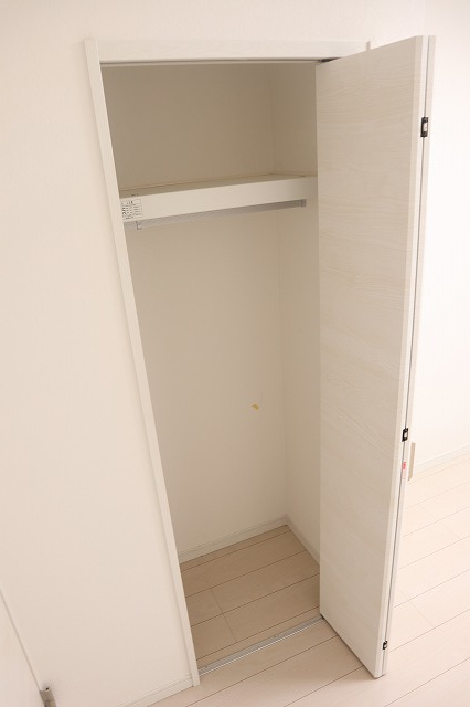 収納　お洋服もたくさんしまえますよ