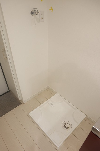 その他設備　室内洗濯機置場です