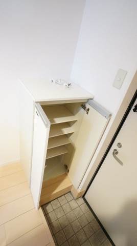 玄関　別号室イメージ