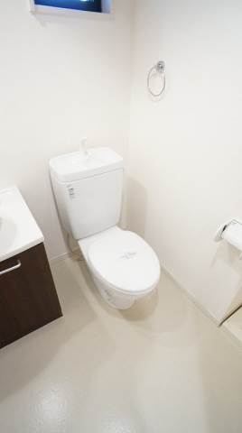 トイレ　別号室イメージ