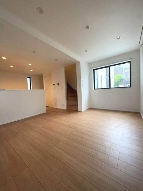 その他　２面採光です