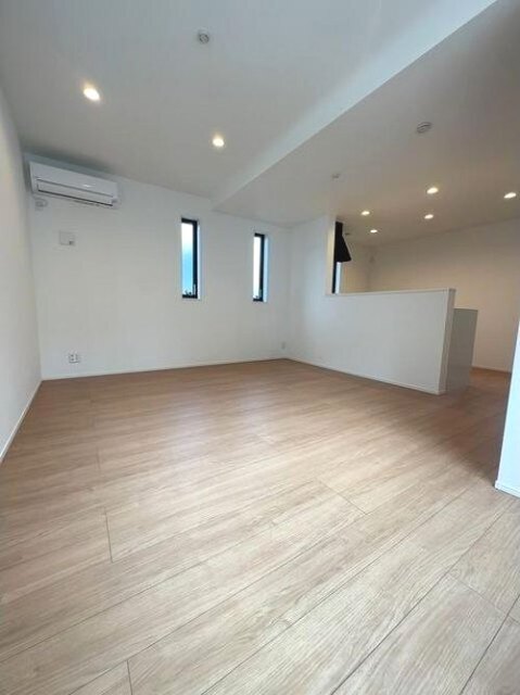 居室・リビング　エアコン付き