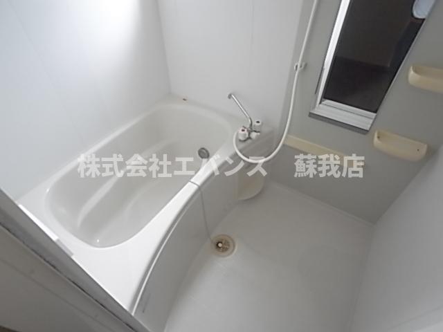 バス・シャワールーム　ゆったり過ごせるお風呂です