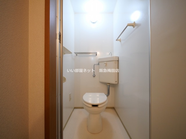 トイレ　反転タイプとなります。