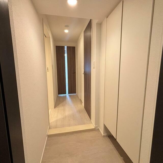 玄関　※写真は同タイプ住戸です。