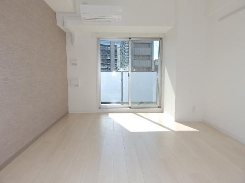 居室・リビング　室内