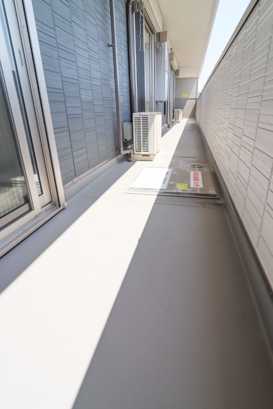 バルコニー　図面と現状に相違がある場合には現状を優先