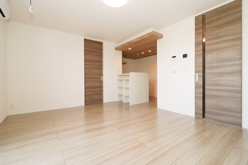 居室・リビング　図面と現状に相違がある場合には現状を優先