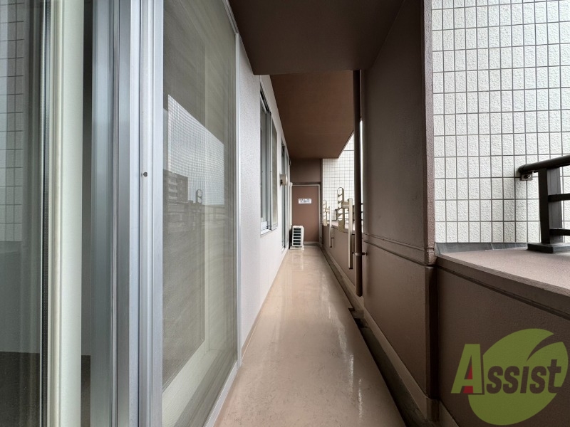 バルコニー　バルコニーです。洗濯物を干したり一息ついたりできますね！