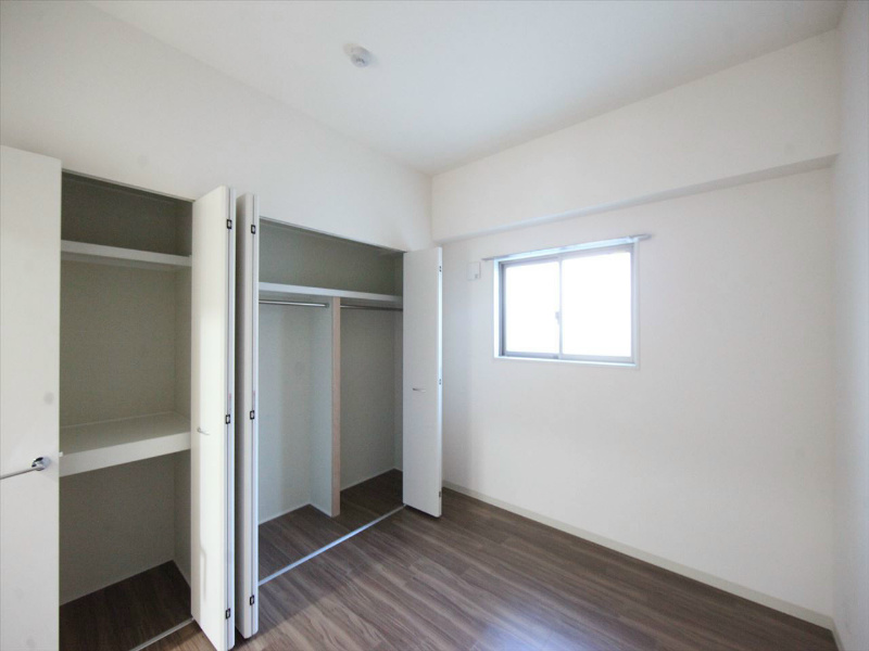 収納　洋室7.1帖　クローゼット（収納充実してます）