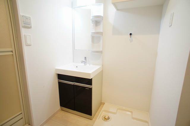 洗面設備　同仕様