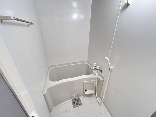 バス・シャワールーム　同マンション別部屋
