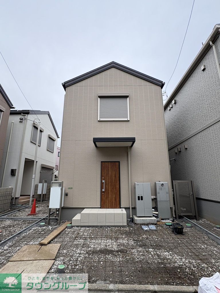 建物外観　駐車場