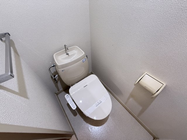 トイレ　清潔感のあるトイレです