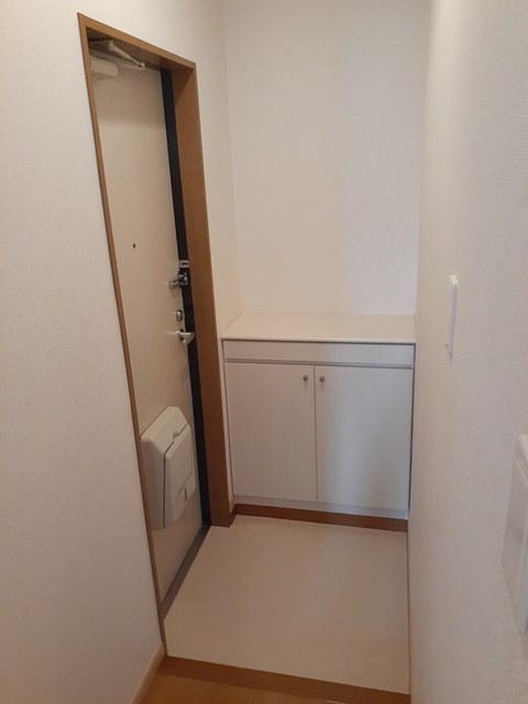 玄関　シューズボックス付きの玄関です★