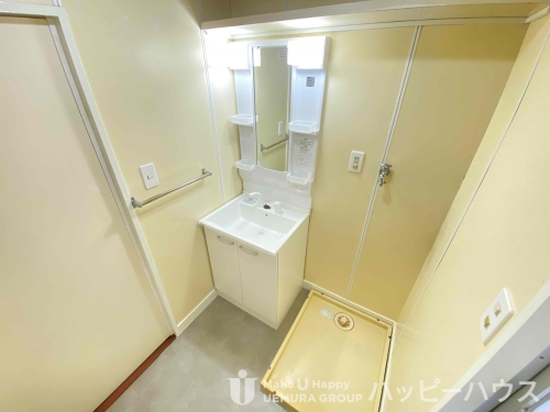洗面設備　別号室の写真ですので現状を優先します。