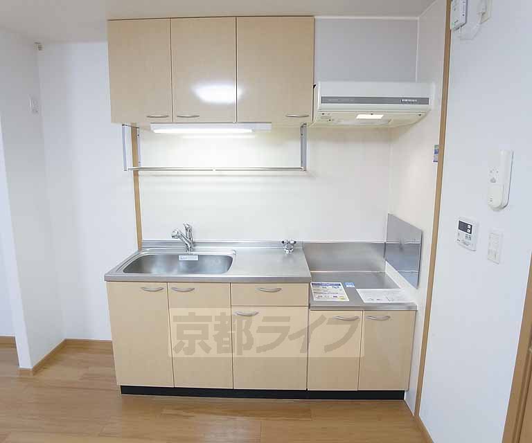 キッチン　使い易いシングルレバー。