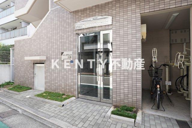 エントランス　清潔なエントランスです