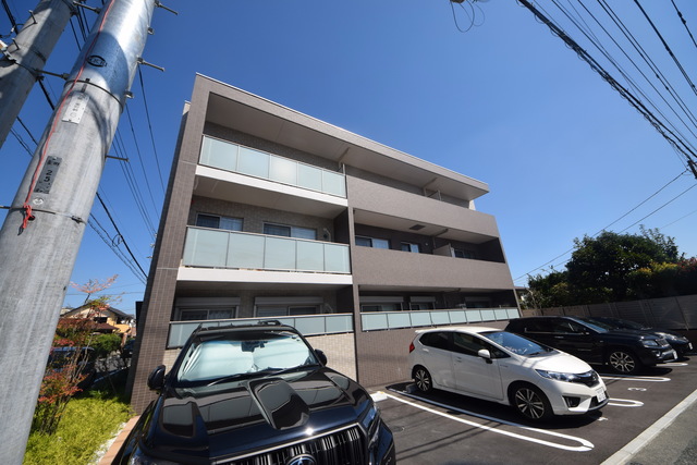 建物外観　～落ち着いた場所だな～