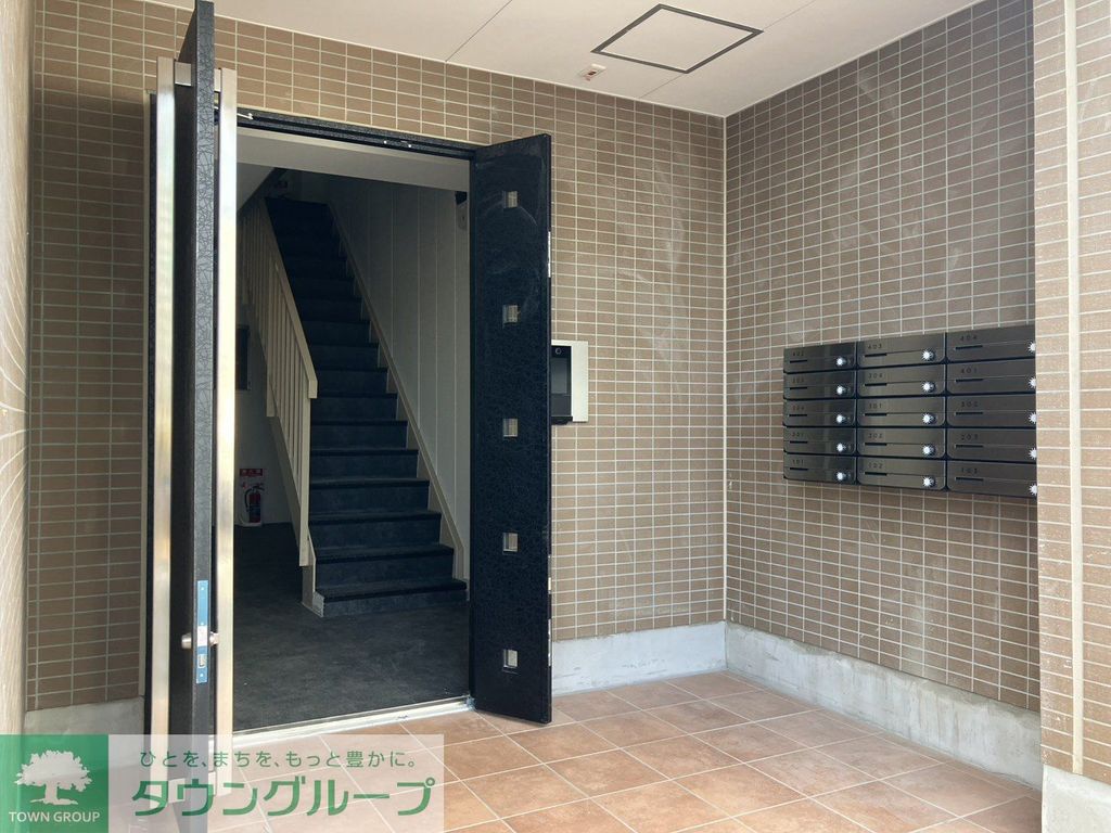 エントランス　エントランス