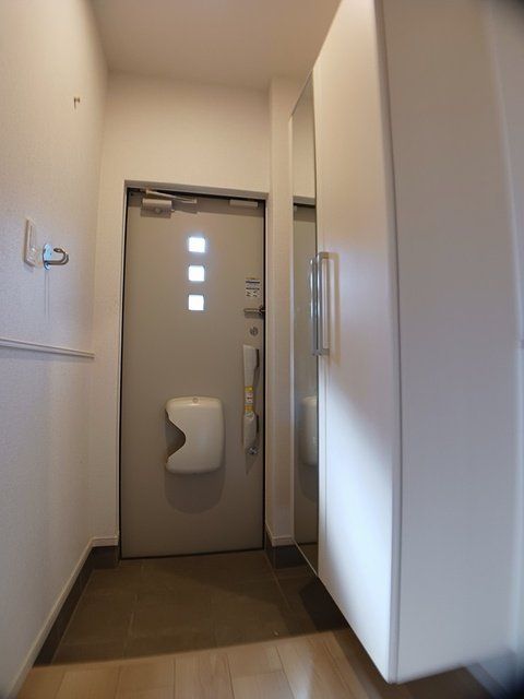 玄関　物件画像