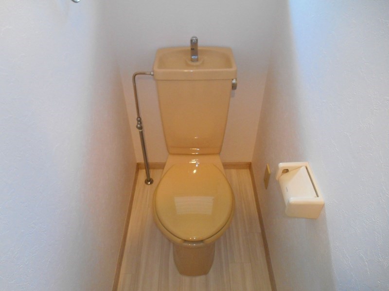 トイレ　参考写真