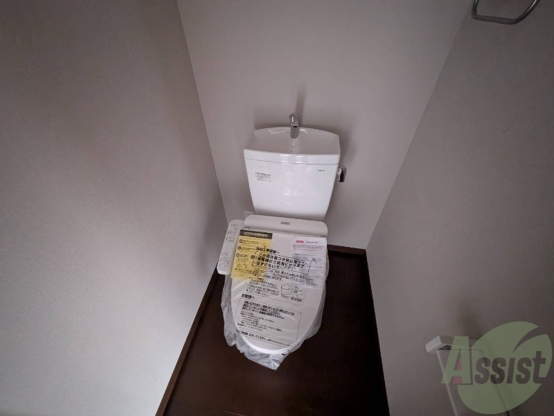 トイレ　トイレはウォシュレット付きです。シャワートイレは嬉しいですね