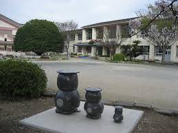 小学校　久留米市立田主丸小学校（小学校）まで81m
