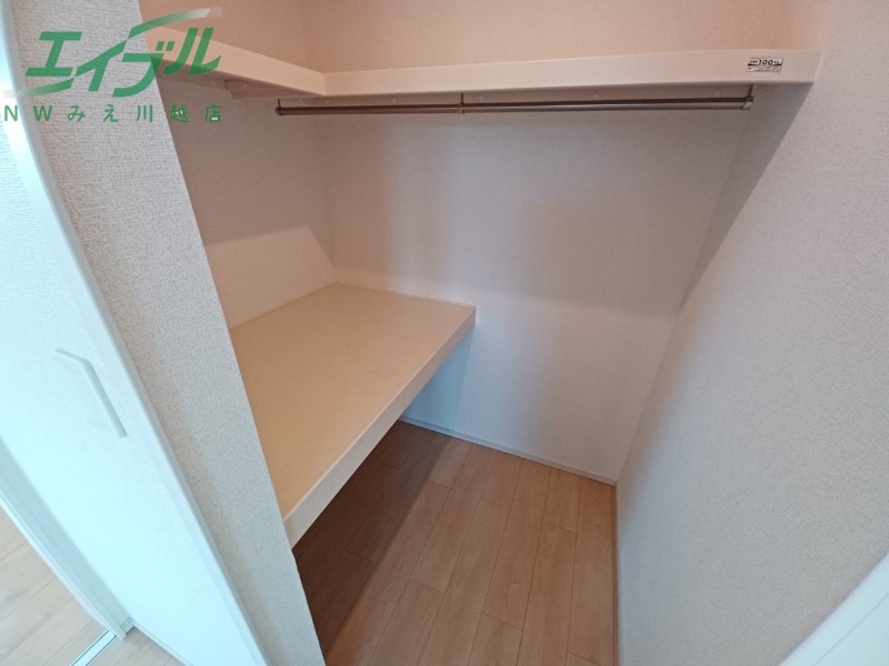 収納　同型タイプ画像