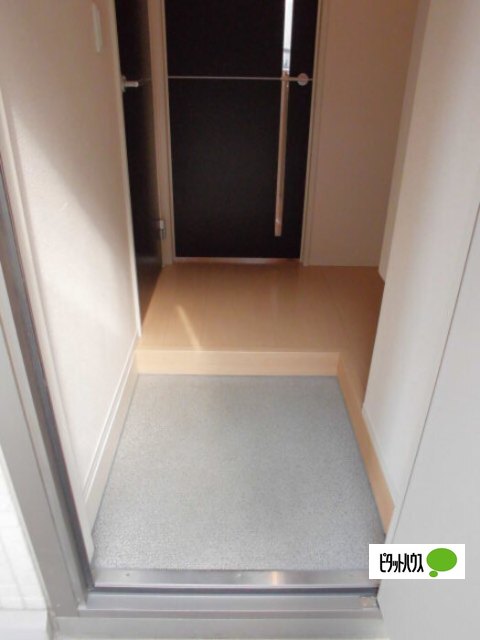 玄関　同タイプ別部屋