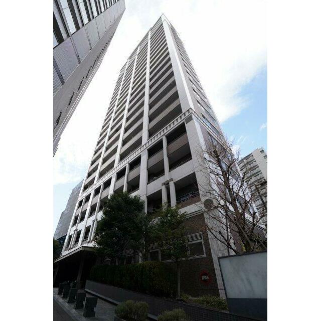 建物外観　鉄筋コンクリート造のがっちりとした建物。