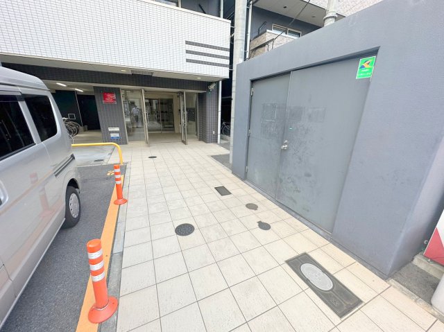 エントランス　綺麗なエントランスです。