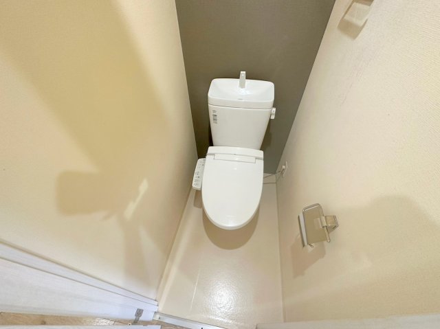 トイレ　清潔感のあるトイレは、誰もがリラックスできる空間です。