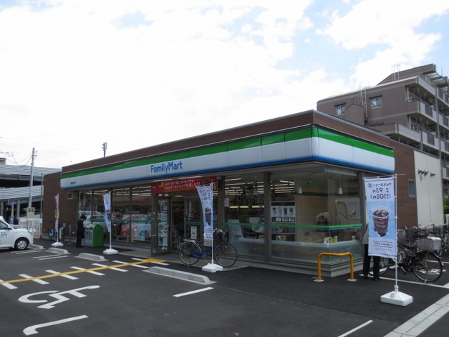 コンビニ　ファミリーマート朝霞東弁財店（コンビニ）まで101m