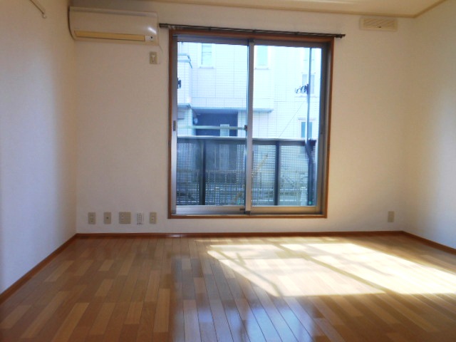 居室・リビング　別部屋参考写真