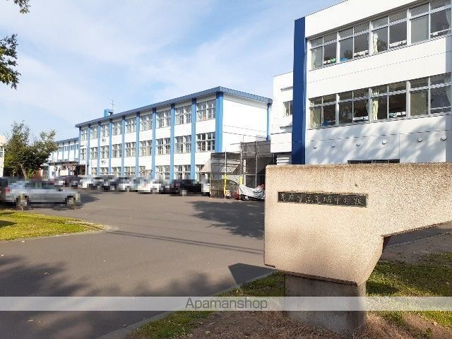 中学校　恵明中学校（中学校）まで300m