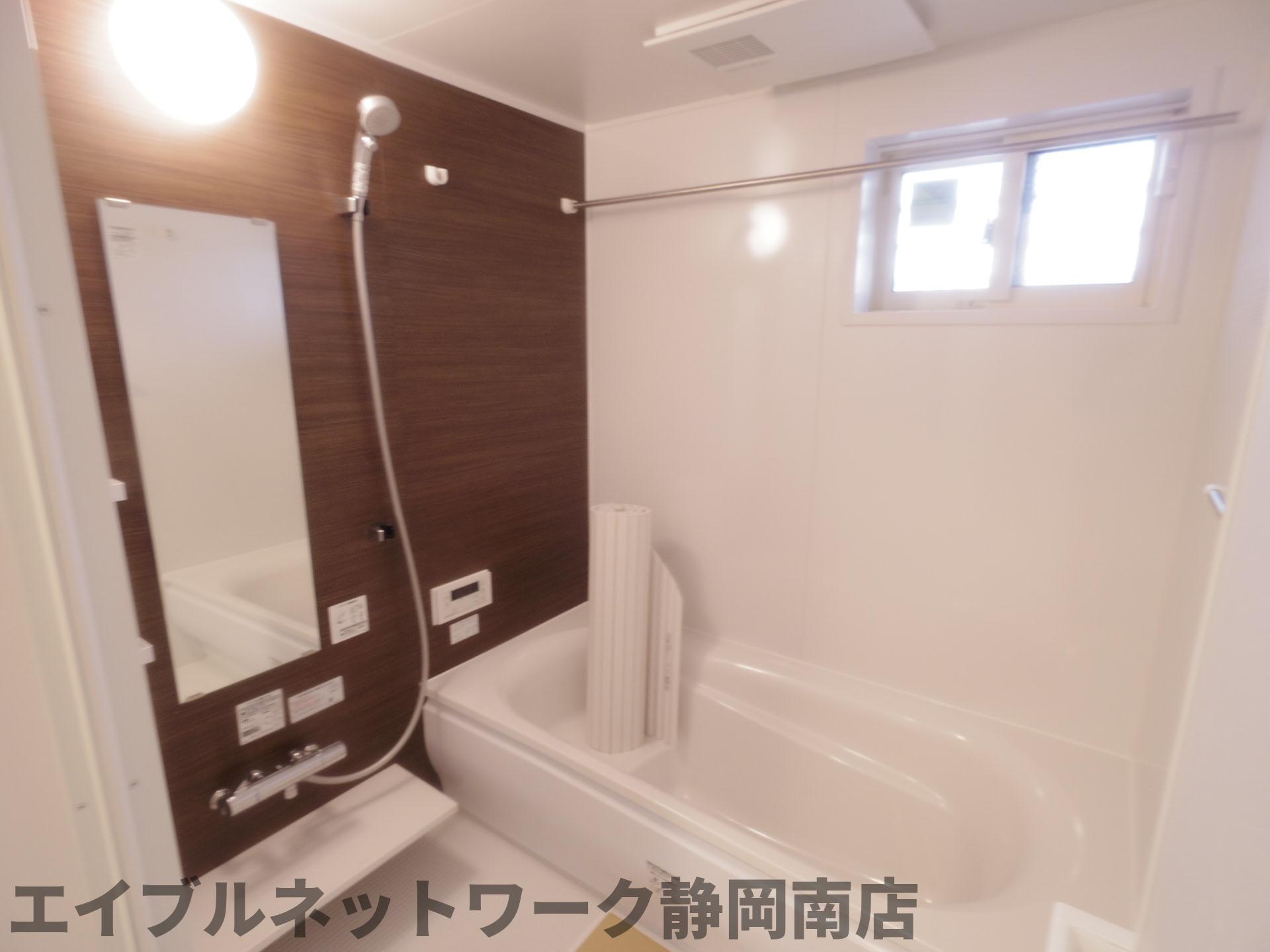 バス・シャワールーム　お風呂です