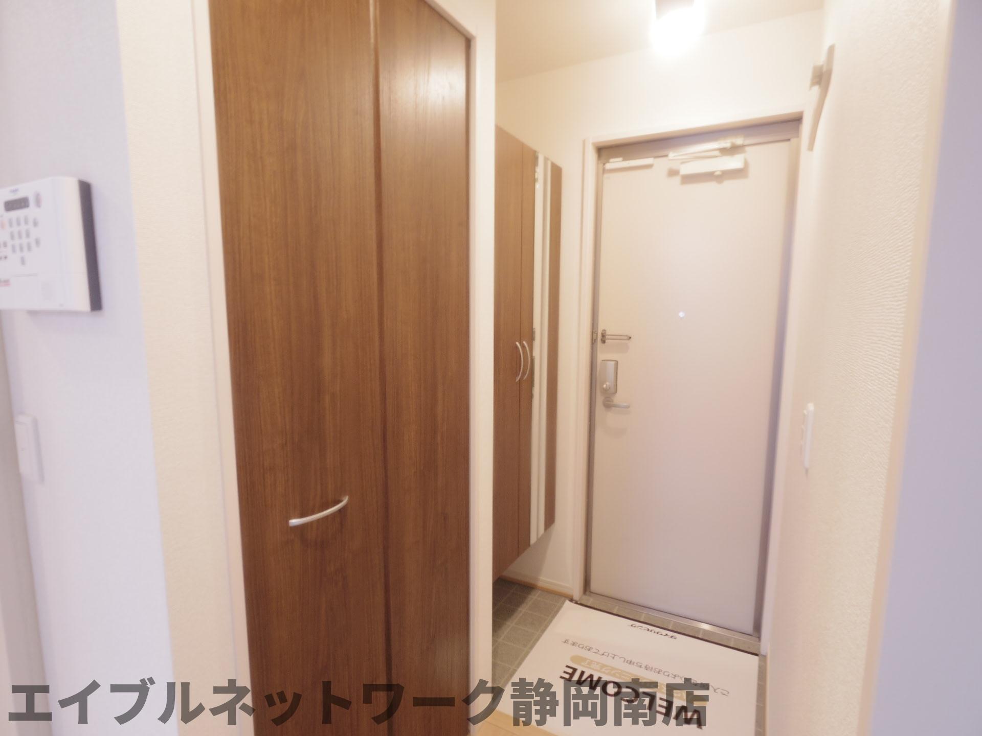 玄関　ゆったりとした玄関です