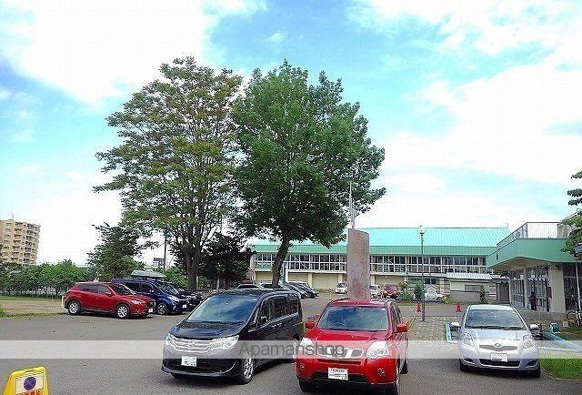 小学校　札幌市立手稲中央小学校（小学校）まで1200m