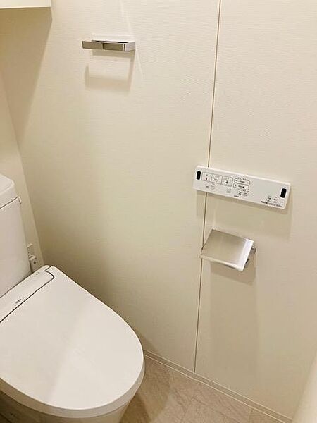 トイレ　※別部屋の参考写真です。