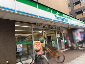 コンビニ　ファミリーマート 新馬場サクセス通り店（コンビニ）まで566m