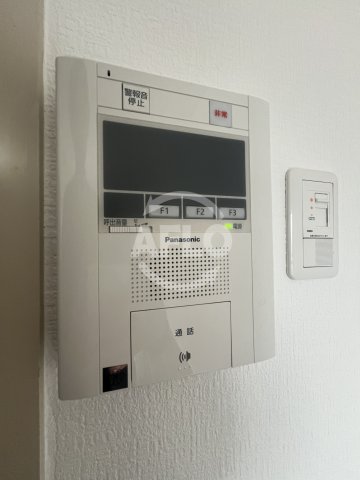セキュリティ　グランコート江坂　インターホン