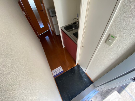 玄関　※別部屋の写真です