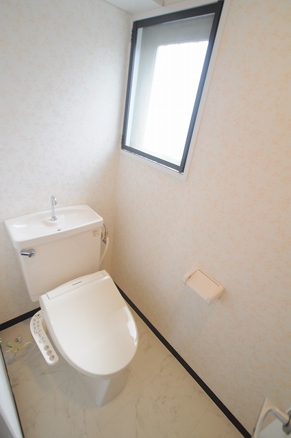 トイレ　※別室参考写真